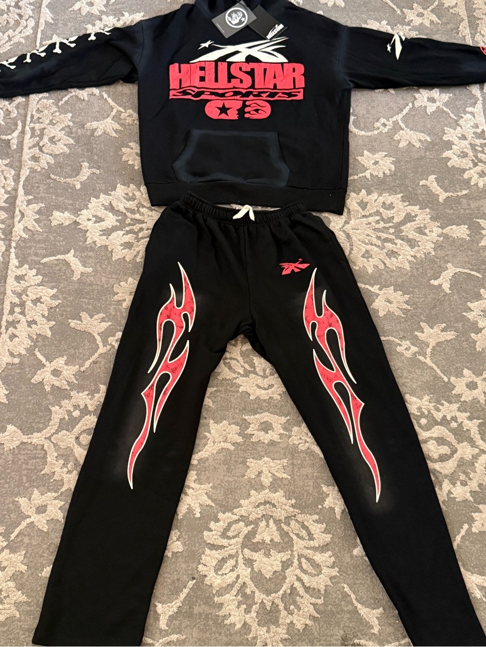 Hellstart tracksuits - Picture 3 of 7